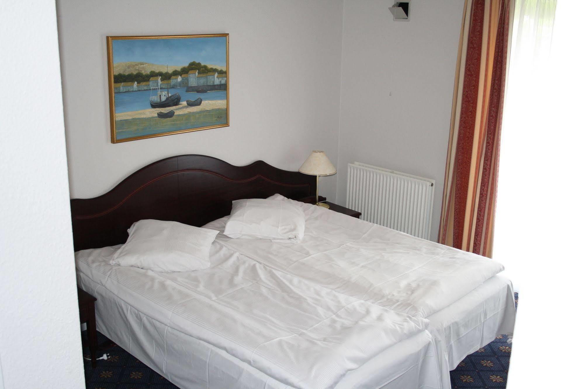 Hotel Sogarden Brorup Екстер'єр фото